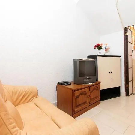 Knez 1 Apartment *