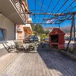 Knez 1